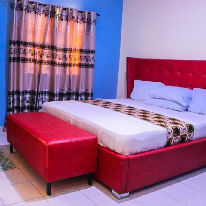 Dc Ambassadors Hotel Dawhwenya Exterior photo